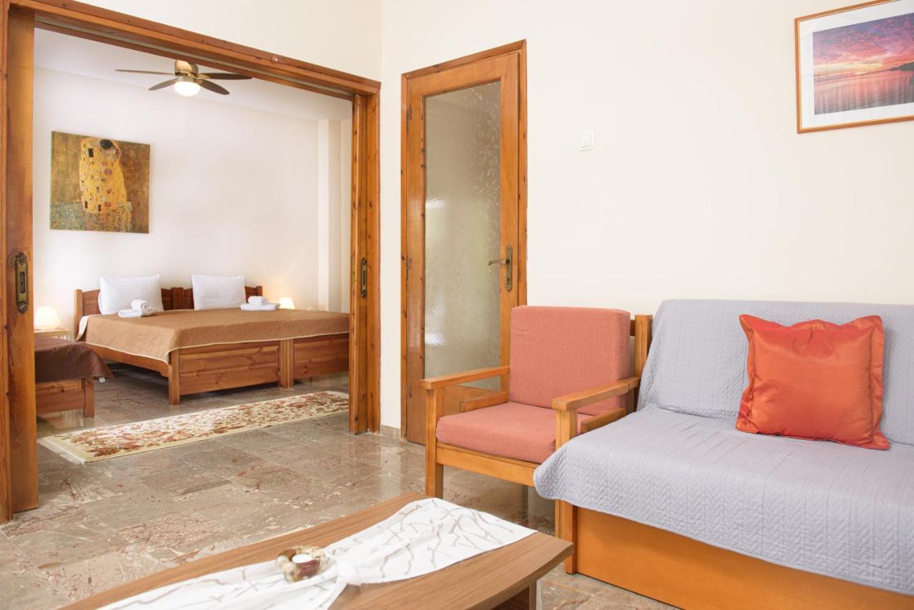 Dili Apartments Ієрісос Екстер'єр фото