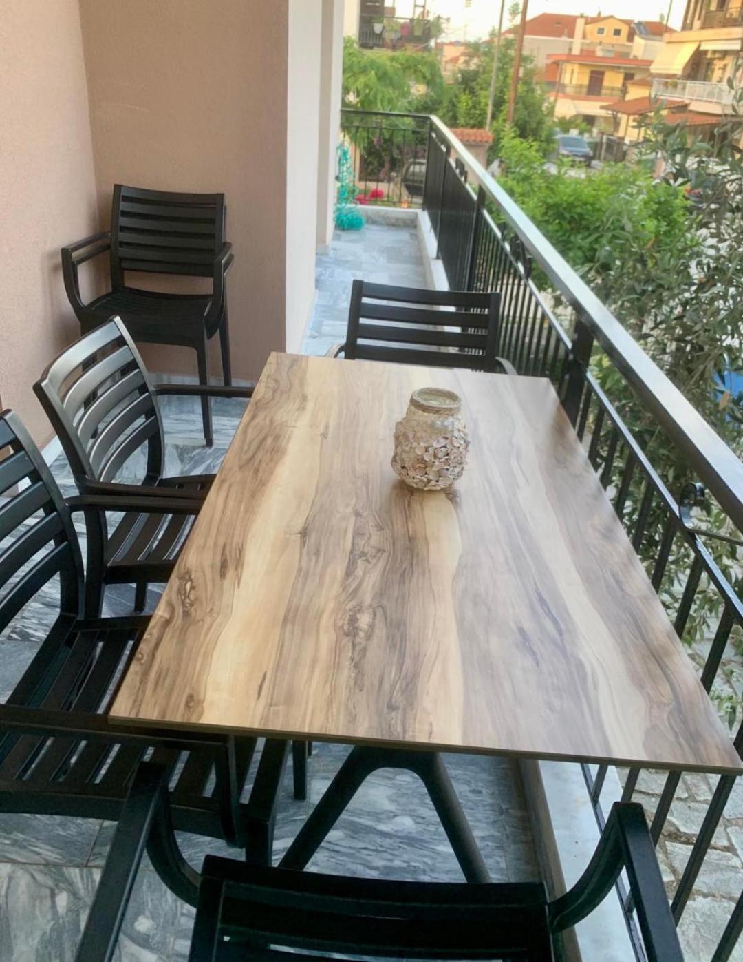 Dili Apartments Ієрісос Екстер'єр фото